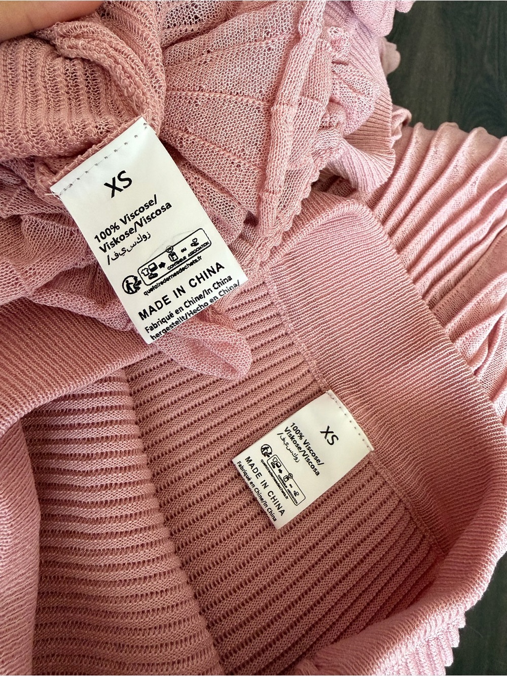 Elegant Pink Ruffle Knit Set - Picture 4 of 4